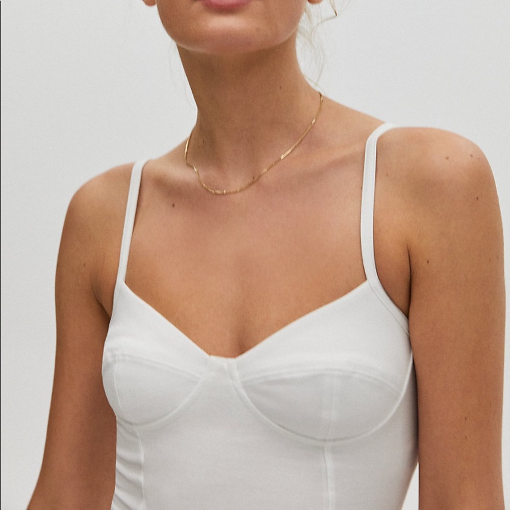 Aritzia 90’s Claudia Bustier tank